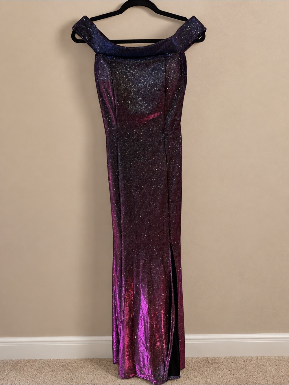 Lenovos Off-Shoulder Iridescent Purple dress